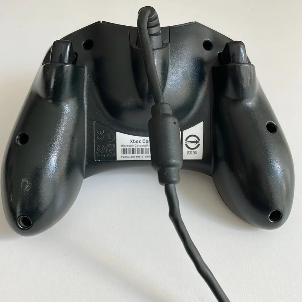 [ XBOX Original Console and Controller ]